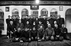 سوگواره چهارم-عکس 28-مهدی طاهری-جلسه هیأت یادبود