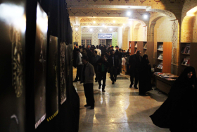  دومین سوگواره عاشورایی عکس هیأت-حسین کرمیان-بخش اصلی -جلسه هیأت-فضای بیرونی جلسه هیأت