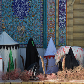 سوگواره چهارم-عکس 7-میلاد نریمانی-جلسه هیأت فضای بیرونی