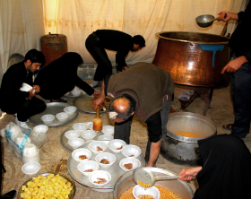 سوگواره دوم-عکس 3-میلاد نعلبندیان-جلسه هیأت فضای بیرونی 