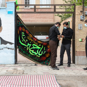 دهمین سوگواره عاشورایی عکس هیأت-امیر حسین نظری-مجالس احیای امراهل‌البیت علیهم‌السلام مجموعه عکس-دوربین دیجیتال-هر خانه یک هیأت (روضه خانگی)