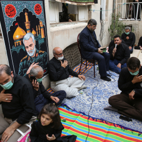 دهمین سوگواره عاشورایی عکس هیأت-امیر حسین نظری-مجالس احیای امراهل‌البیت علیهم‌السلام مجموعه عکس-دوربین دیجیتال-هر خانه یک هیأت (روضه خانگی)