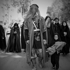 فراخوان ششمین سوگواره عاشورایی عکس هیأت-رضا ملکی-بخش اصلی -جلسه هیأت