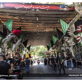 دهمین سوگواره عاشورایی عکس هیأت-سید علی رضا قاهانی-مجالس احیای امراهل‌البیت علیهم‌السلام مجموعه عکس-دوربین دیجیتال-ز کودکی خادم این تبار محترمم (خادمی کودکان)